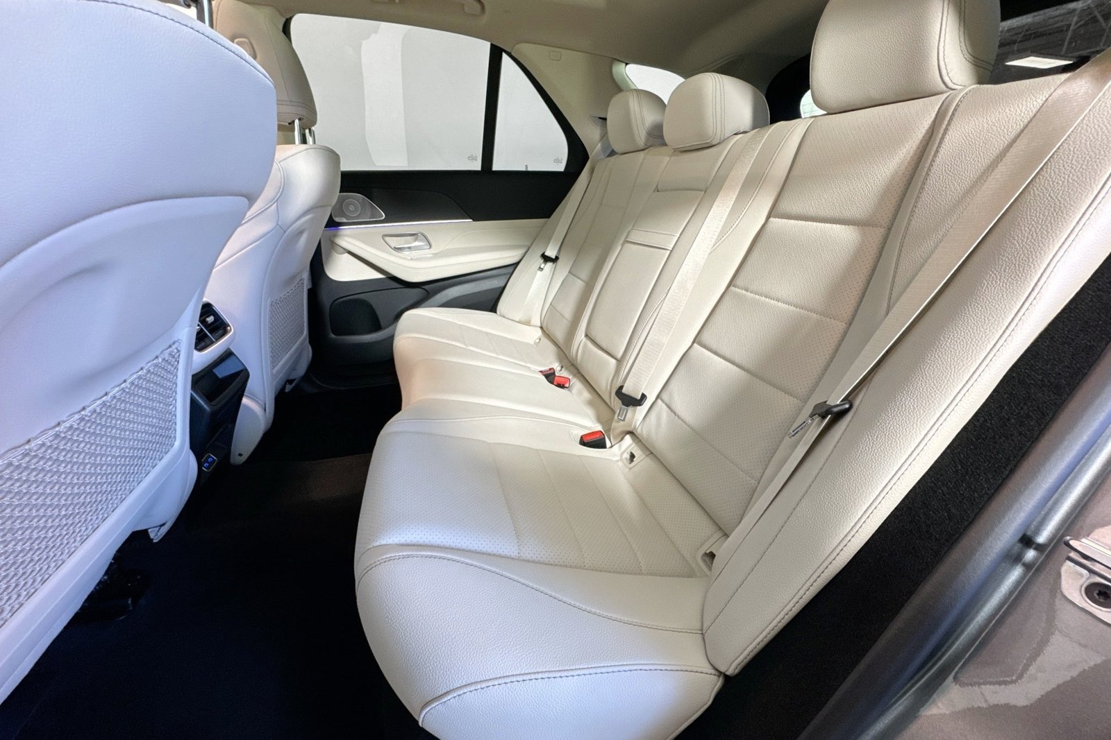 New 2026 Selenite Grey Metallic Mercedes-Benz GLE 350 image 22