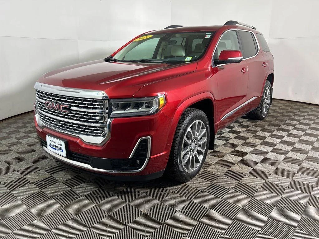 Used 2021 Cayenne Red GMC Denali image 11