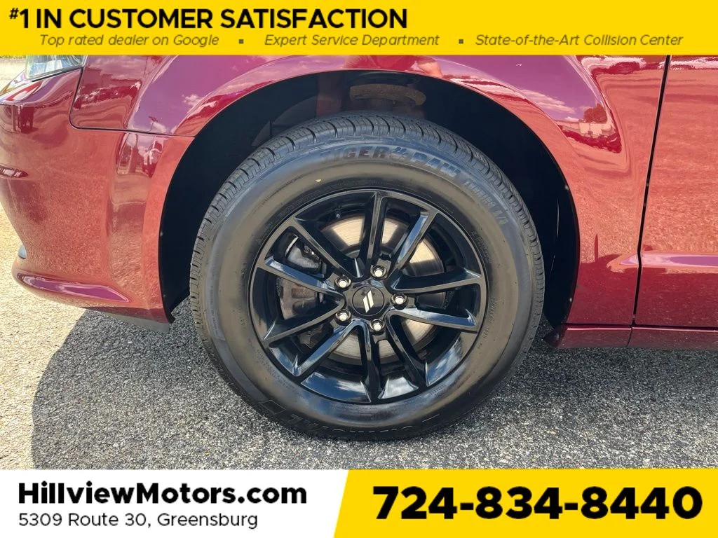 Used 2019 Red Dodge SE image 9