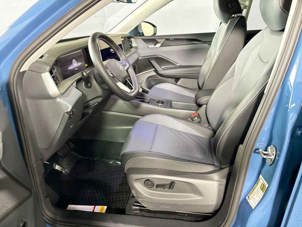 New 2026 Monterey Blue Pearl Volkswagen 2.0T SE image 11