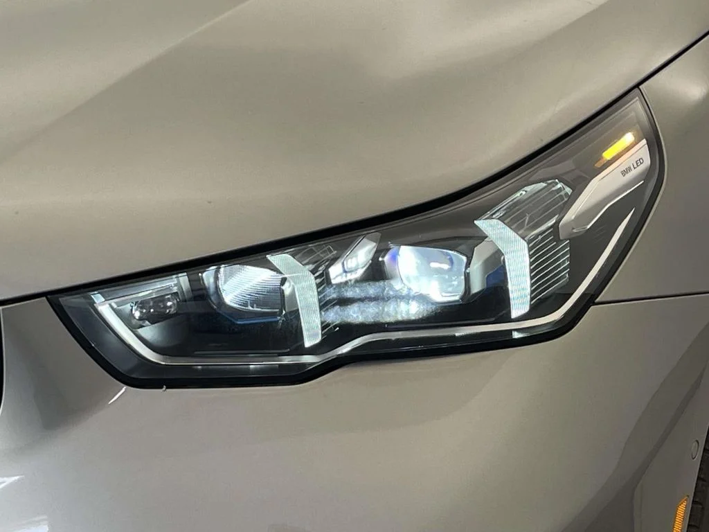 New 2027 Gray BMW 530i xDrive image 9
