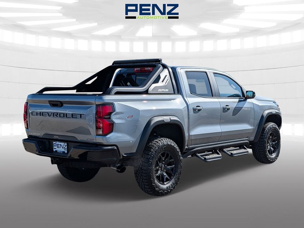 Used 2025 Gray Chevrolet ZR2 image 7
