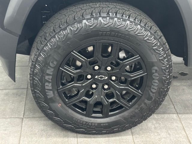 Used 2025 Black Chevrolet Trail Boss image 4