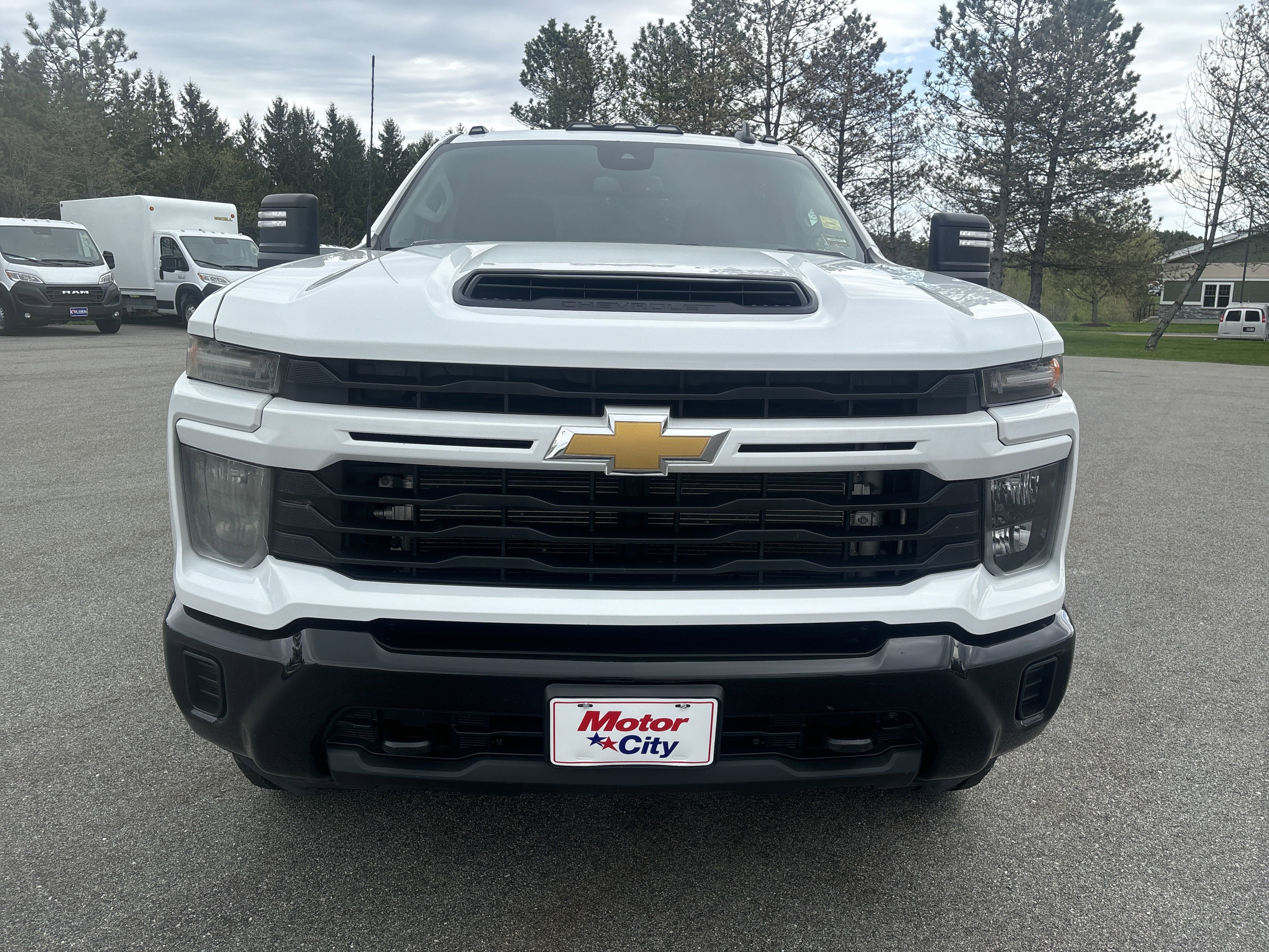 2024 Chevrolet Silverado 2500HD Custom - Photo 8