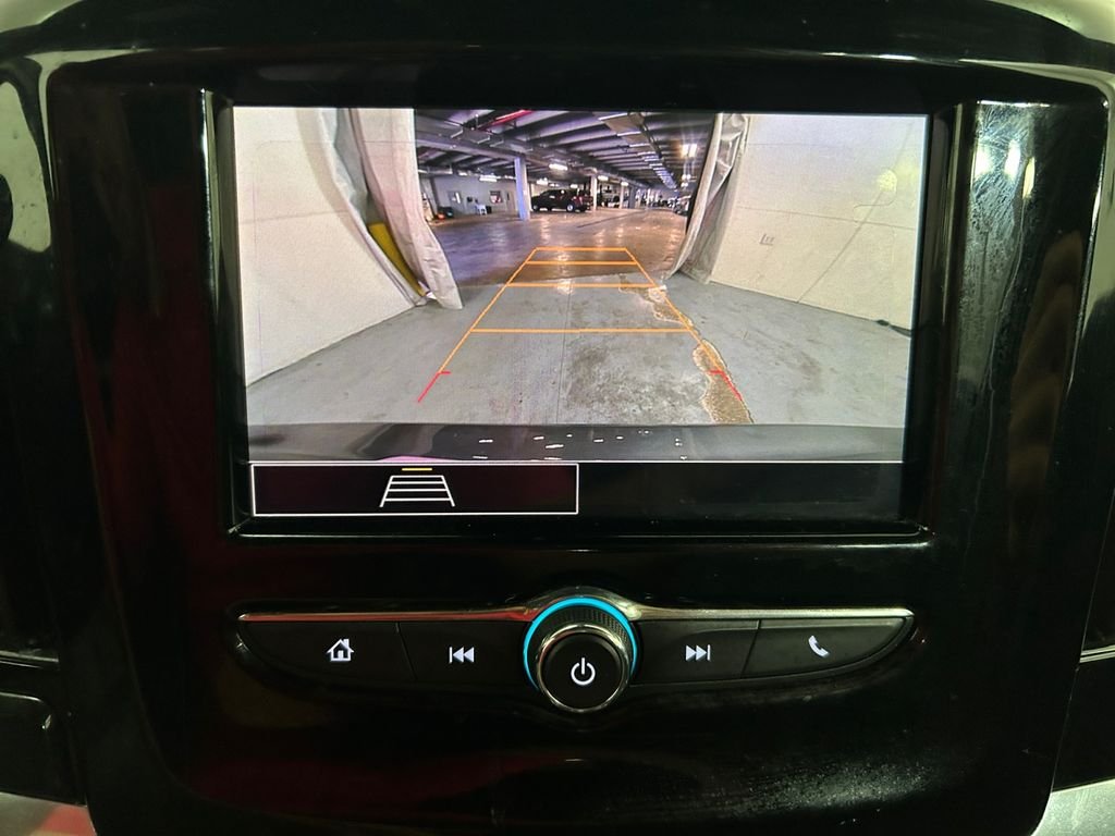Used 2023 Green Chevrolet LT image 26