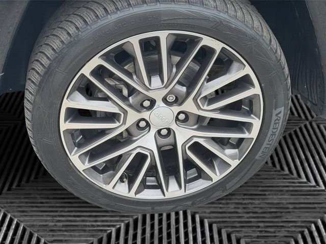 Certified Used 2022 Gray Jeep Limited image 10