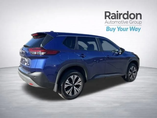 Used 2023 Caspian Blue Metallic Nissan SV image 7