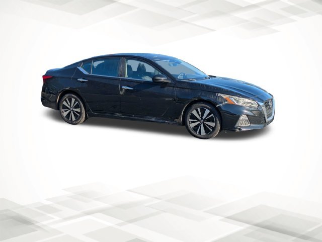 Used 2021 Black Nissan 2.5 SV image 2