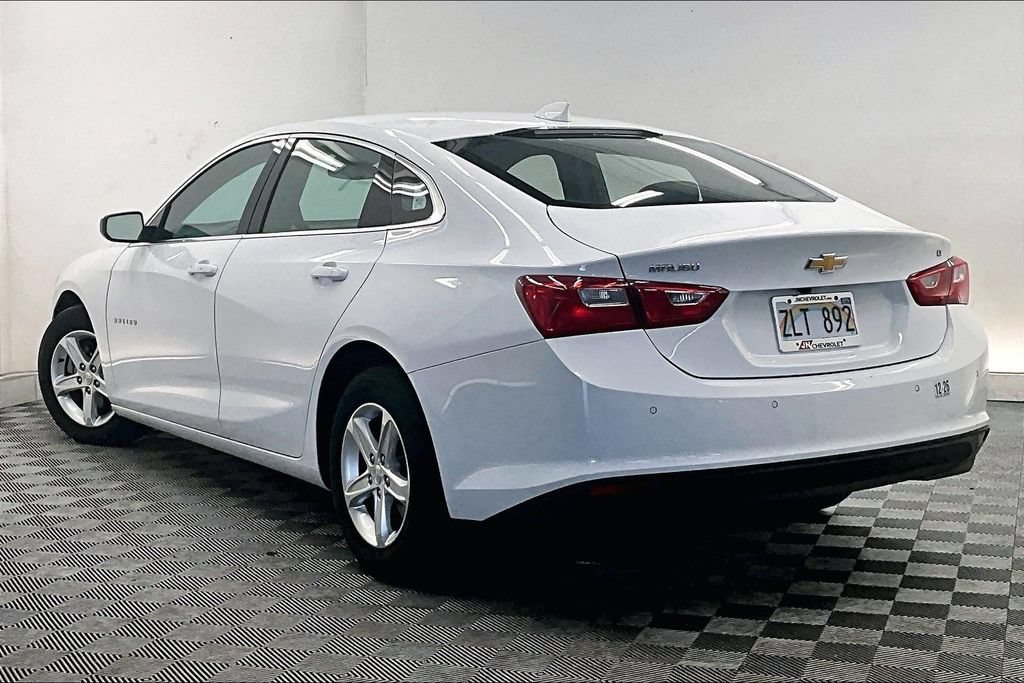 Used 2024 Summit White Chevrolet 1LT image 10