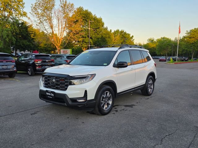 Used 2023 White Honda TrailSport image 4