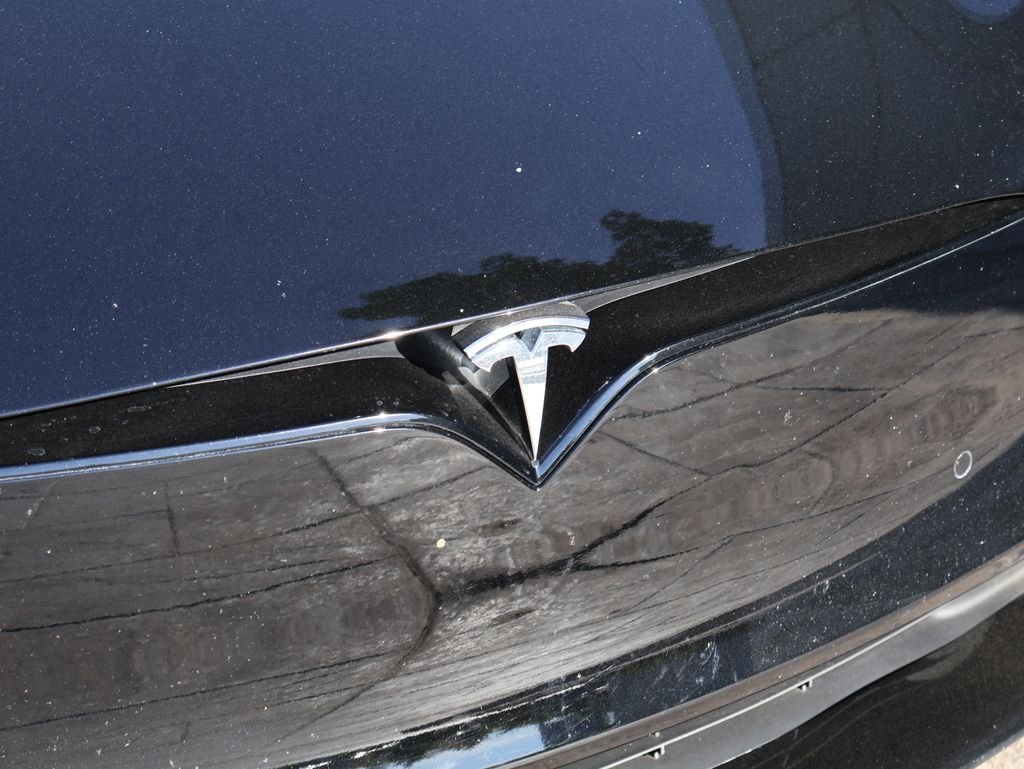 Used 2022  Tesla Plaid image 2