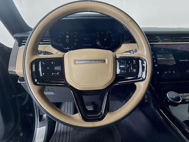 Certified Used 2023 Black Land Rover SE Dynamic image 12