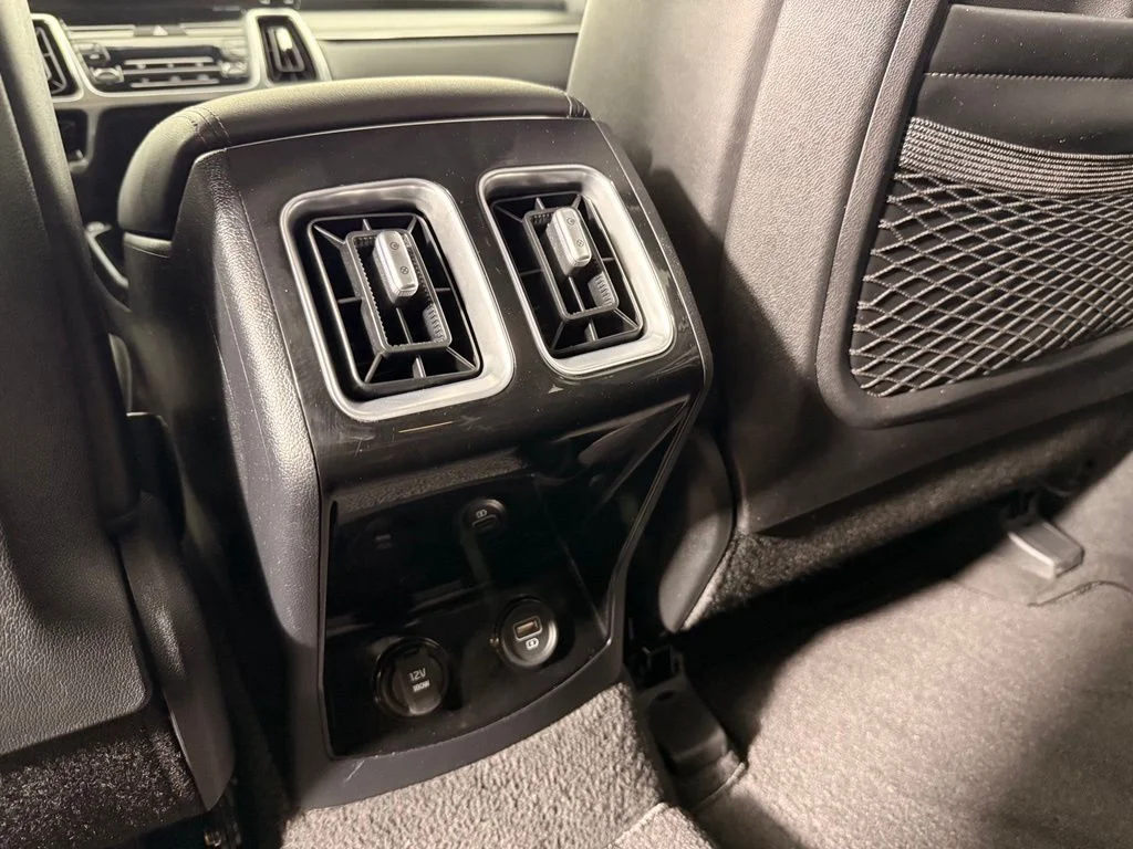 Used 2023 White Kia SX image 19