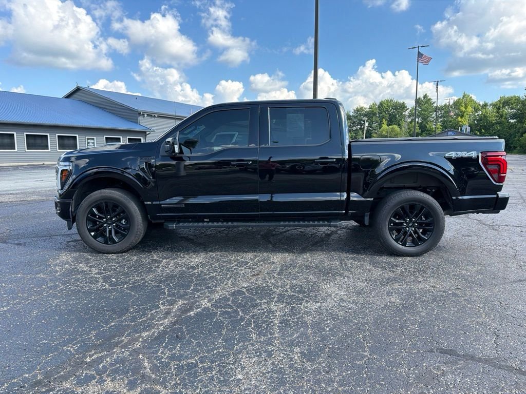 Used 2025 Agate Black Metallic Ford Lariat image 3