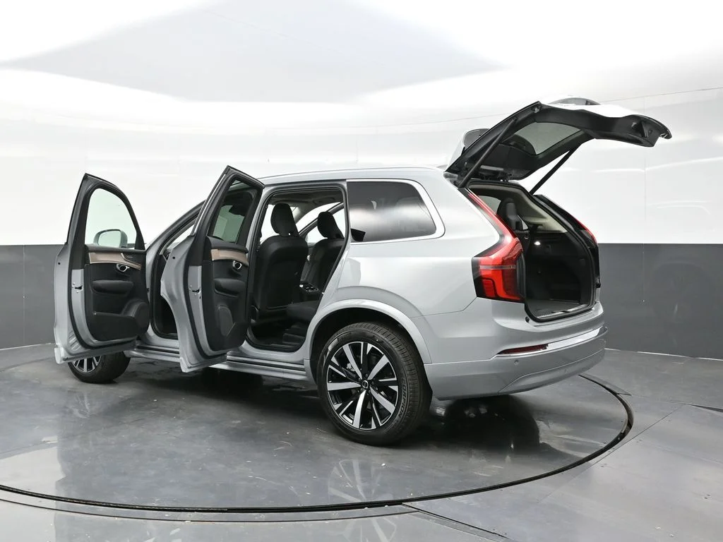 New 2026 Vapour Grey Volvo Core image 62