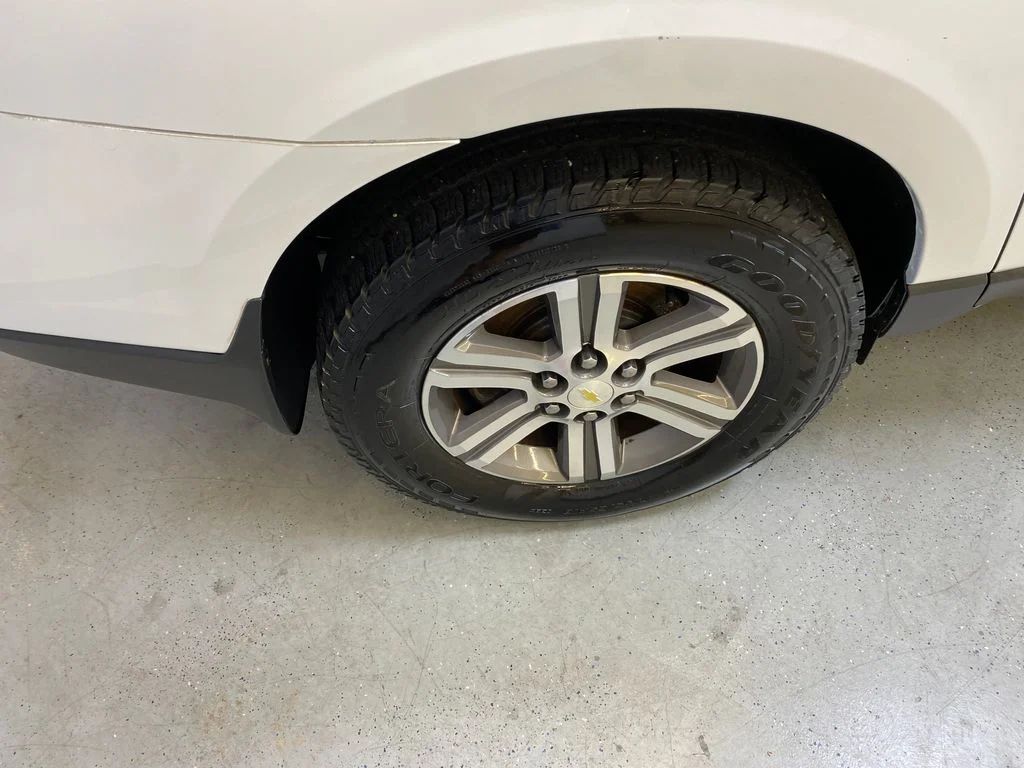 Used 2017 White Chevrolet LT image 13