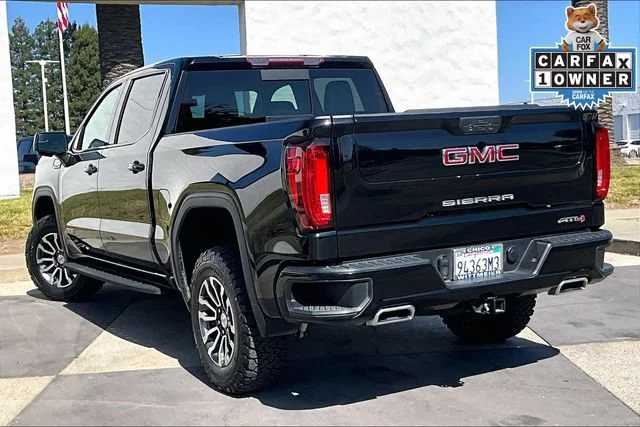 Used 2022 Onyx Black GMC AT4 image 12