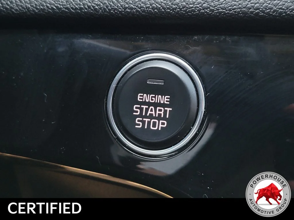 Used 2021 White Kia EX image 39