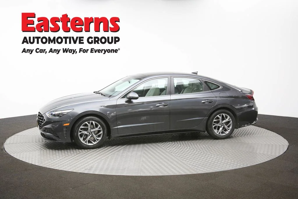 Used 2023 Gray Hyundai SEL image 62