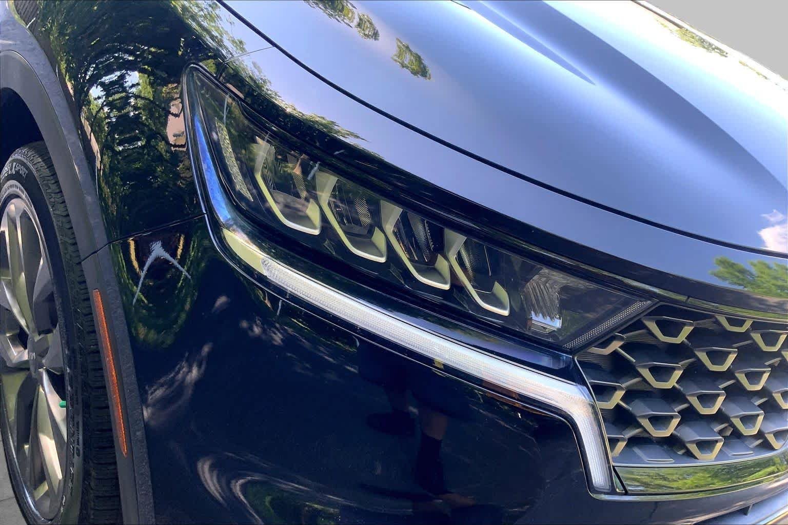 Used 2022 Ebony Black Kia X-Line EX image 27