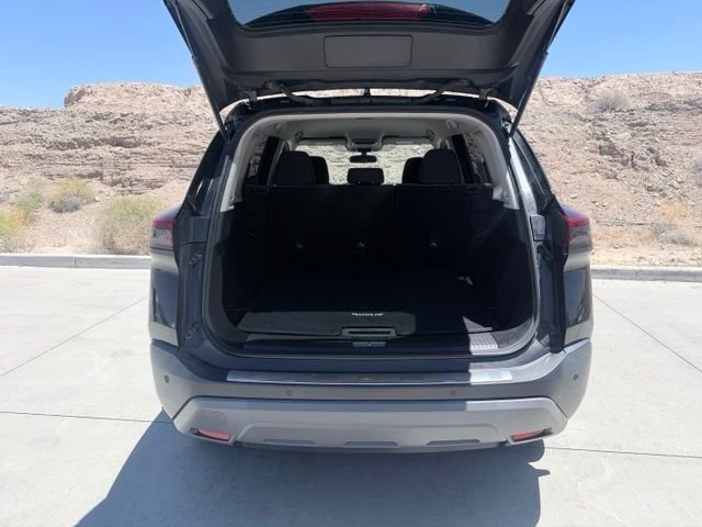 2021 Nissan Rogue SV - Photo 31