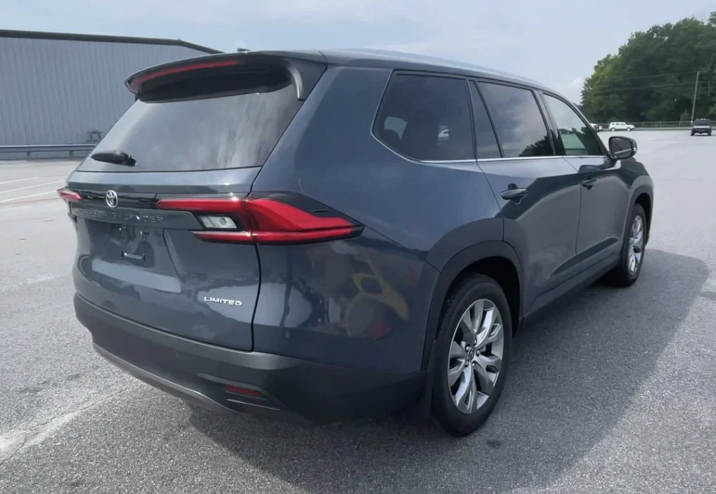 Used 2024 Gray Toyota Limited image 3
