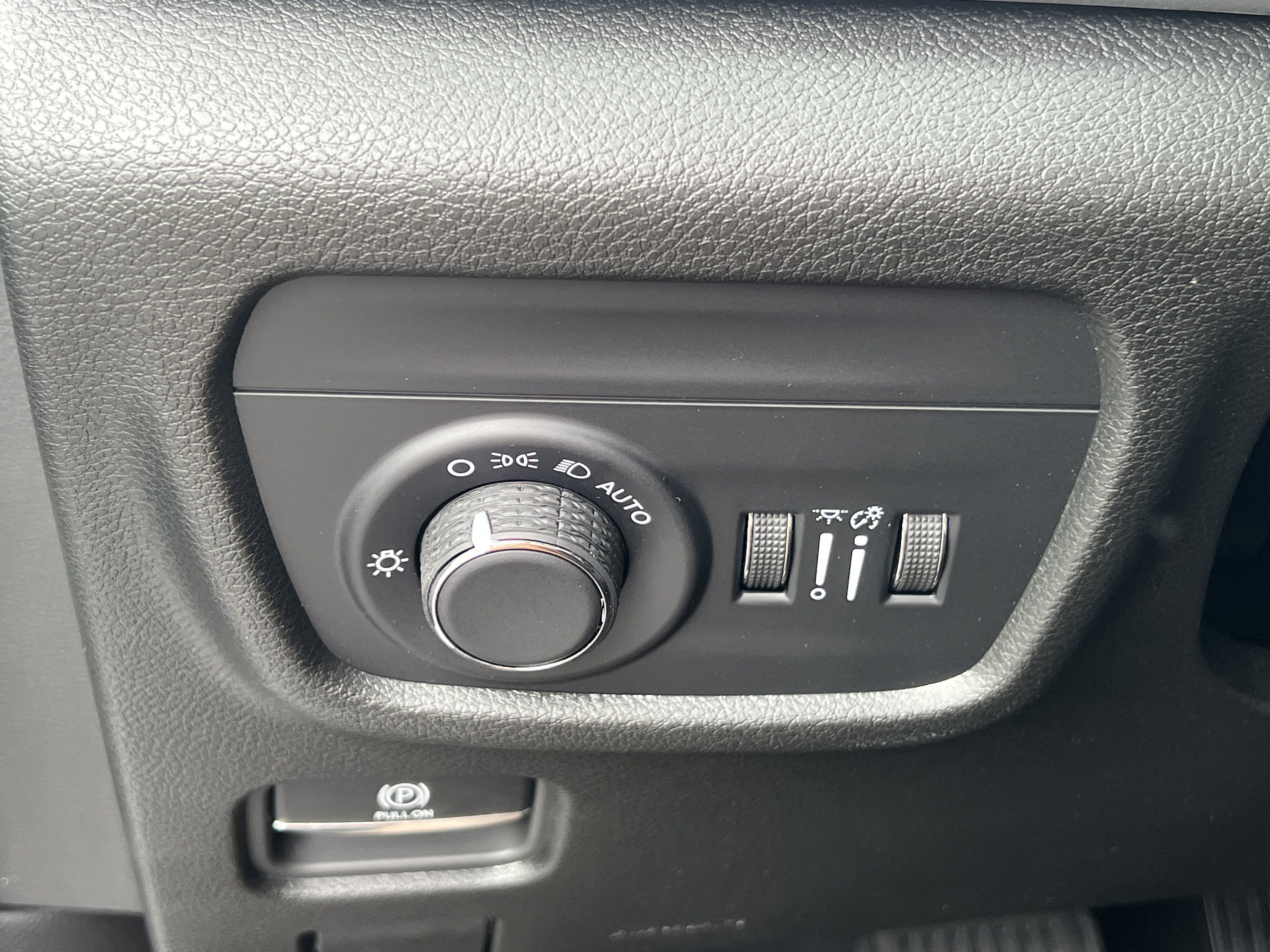 New 2026 Bright White Clearcoat Jeep Laredo image 28