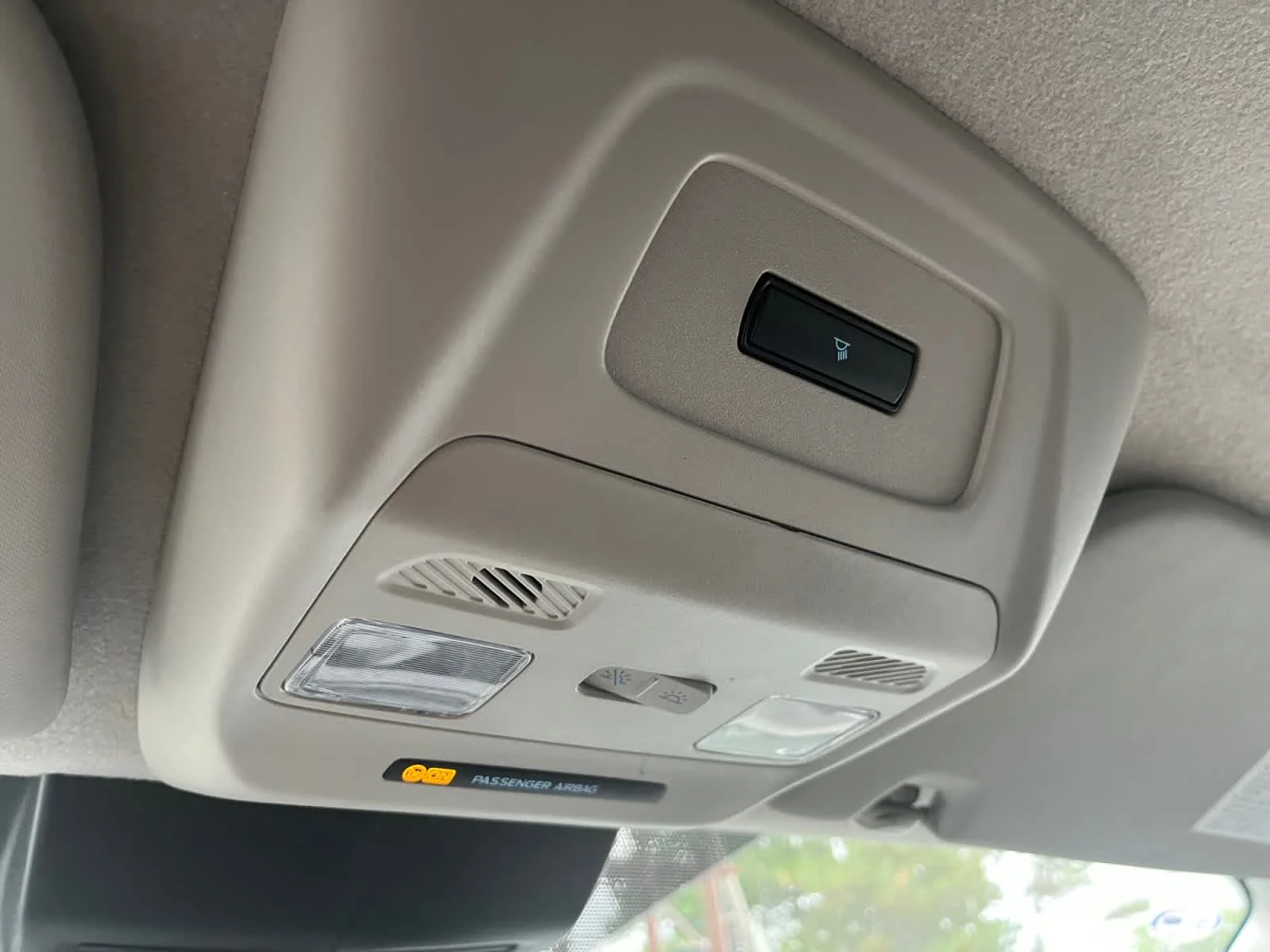 Used 2025 Oxford White Ford  image 32
