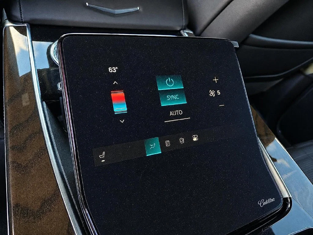 2026 Cadillac Escalade Platinum Sport - Photo 11