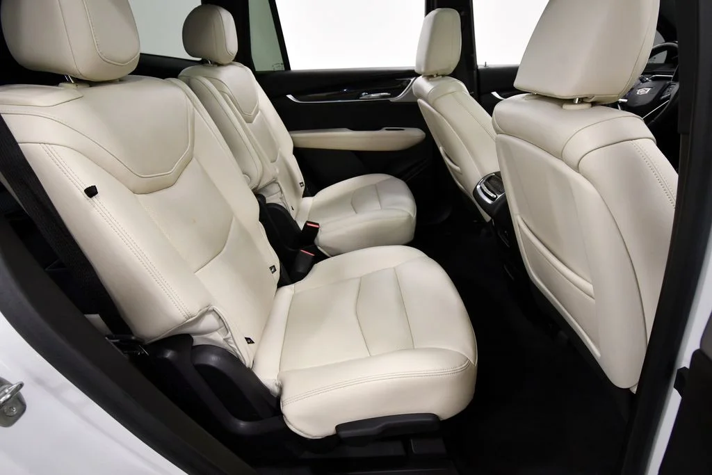 Used 2023 White Cadillac Sport image 18