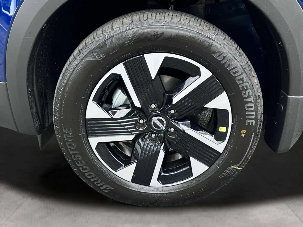 New 2027 Deep Blue Pearl Nissan SV image 12