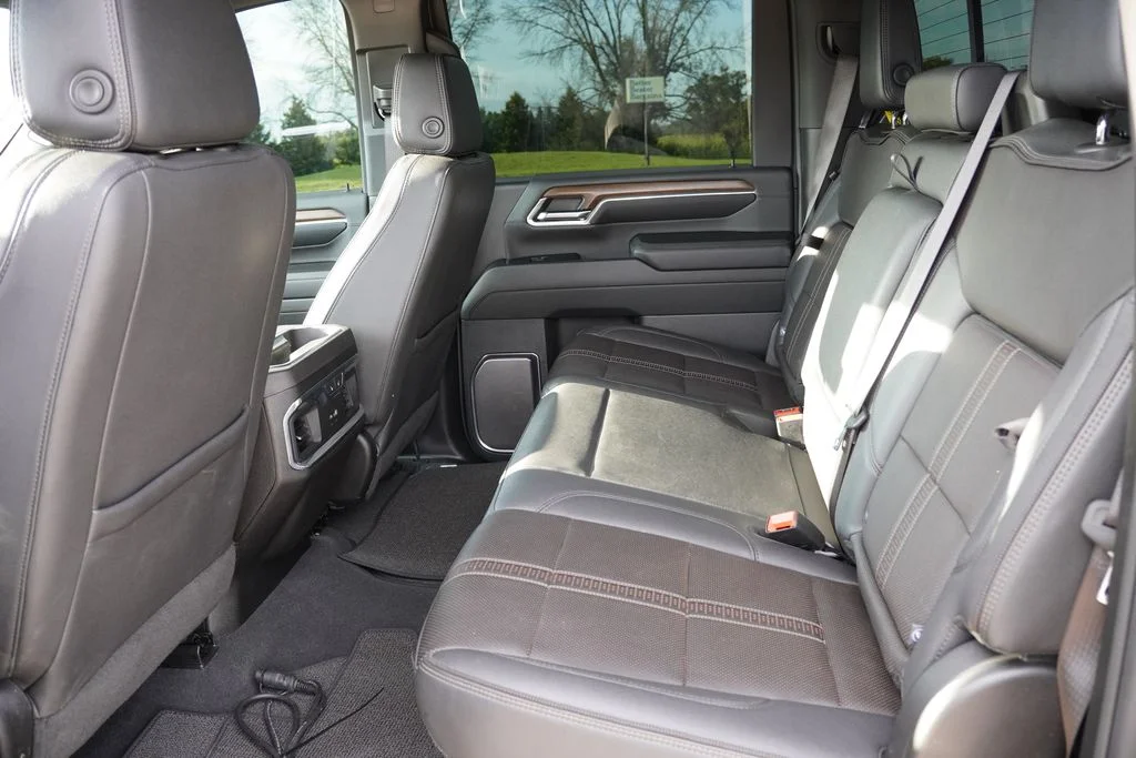 Used 2024 Black Chevrolet High Country image 19