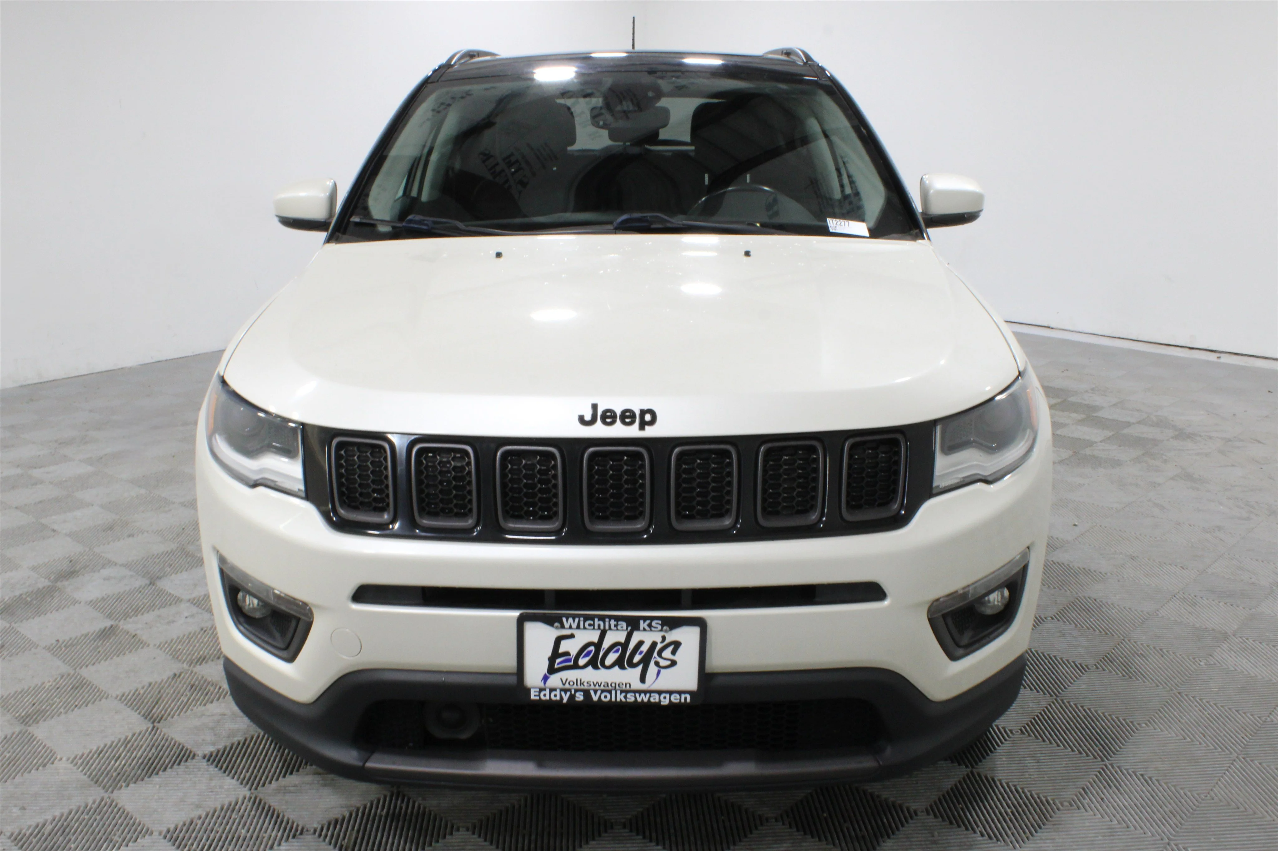 Used 2019 Pearl White Tri-Coat Jeep High Altitude image 33