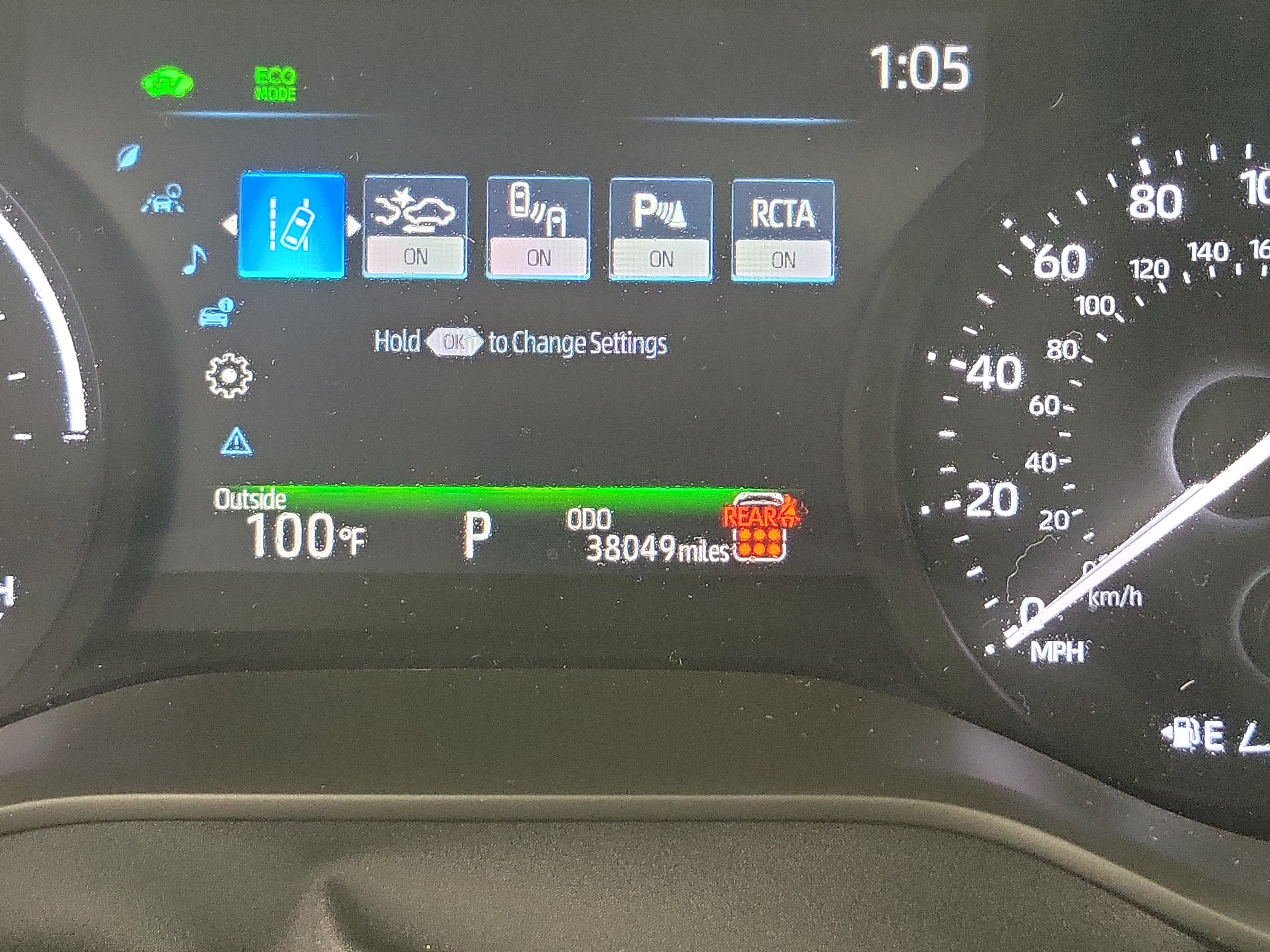 Used 2025 Wind Chill Pearl Toyota XLE image 28