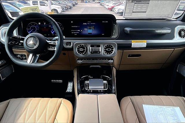 New 2027 MANUFAKTUR Olive Metallic Mercedes-Benz G 580 image 46