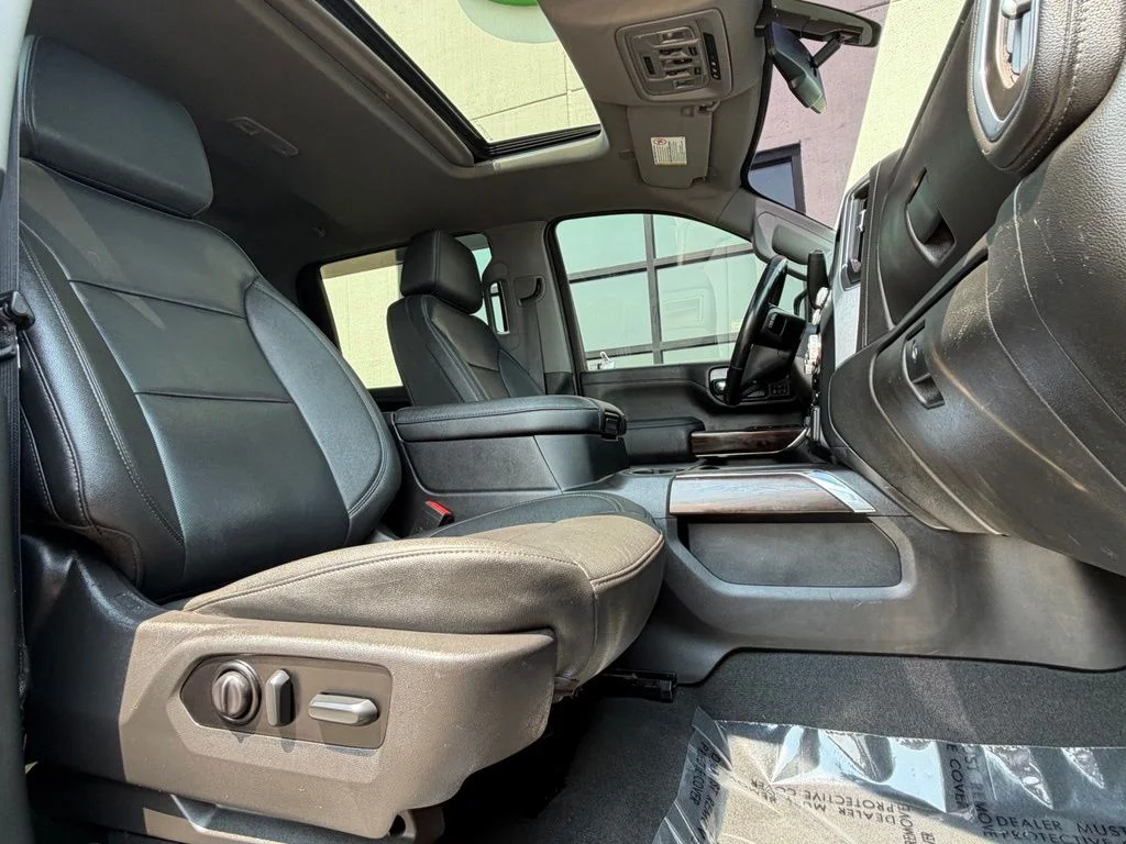 Used 2022 Black GMC SLT image 21