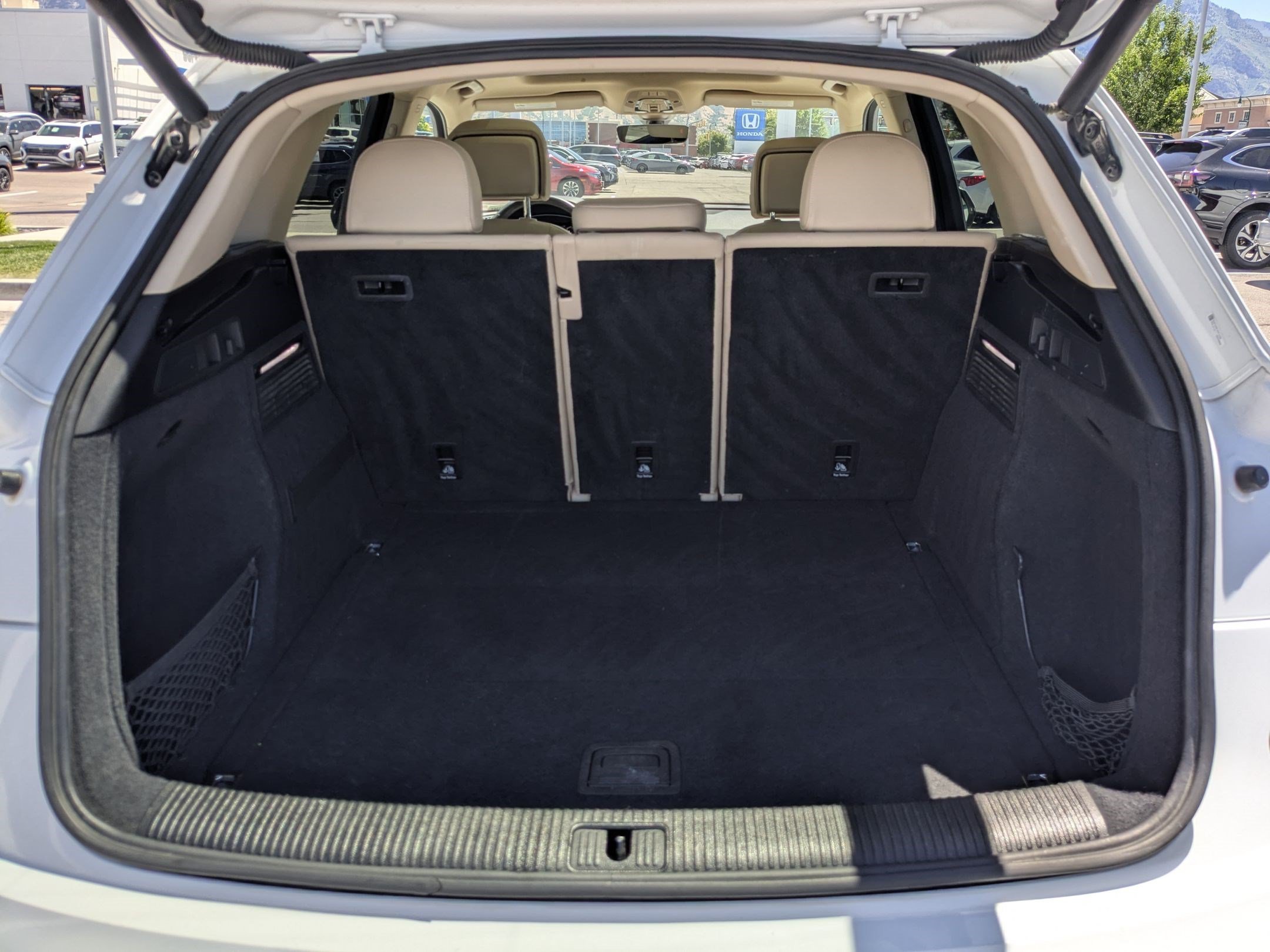 Used 2019 Ibis White Audi Premium Plus image 30