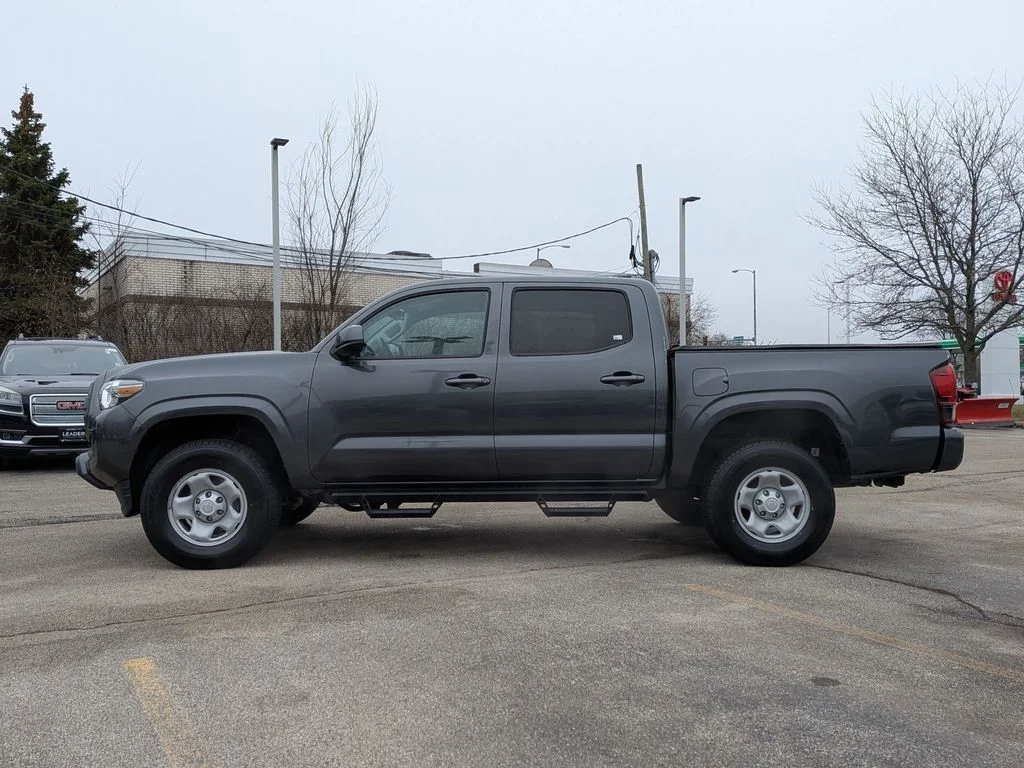 Used 2022 Gray Toyota SR image 4