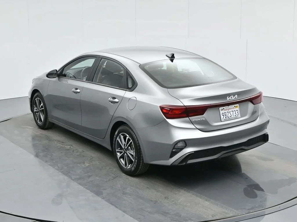 Used 2022 Gray Kia LXS image 37