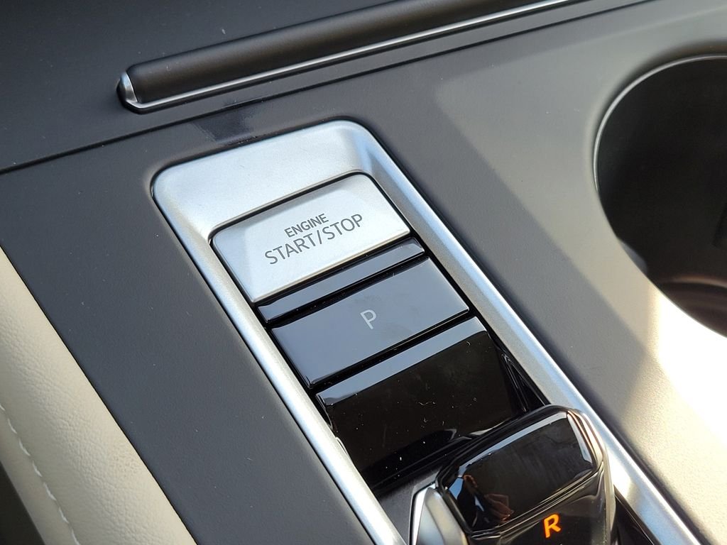 New 2026 Silver Volkswagen 2.0T SE image 16