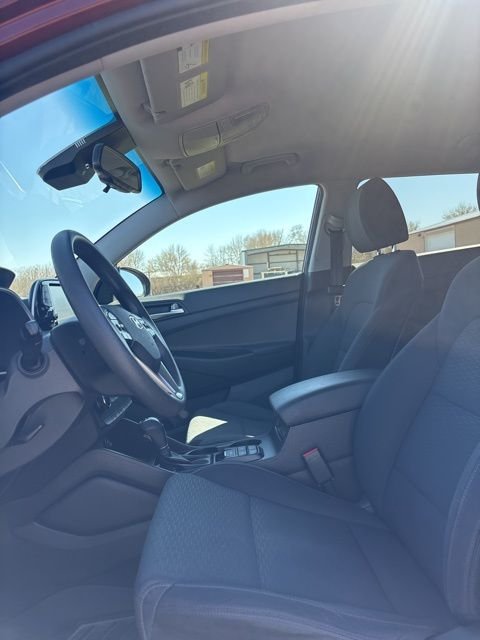 Used 2019 Red Hyundai Value image 7