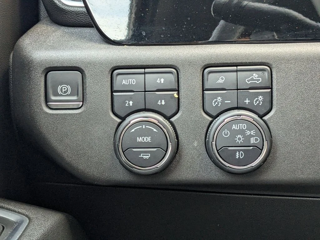 Used 2023 Gray Chevrolet LTZ image 20