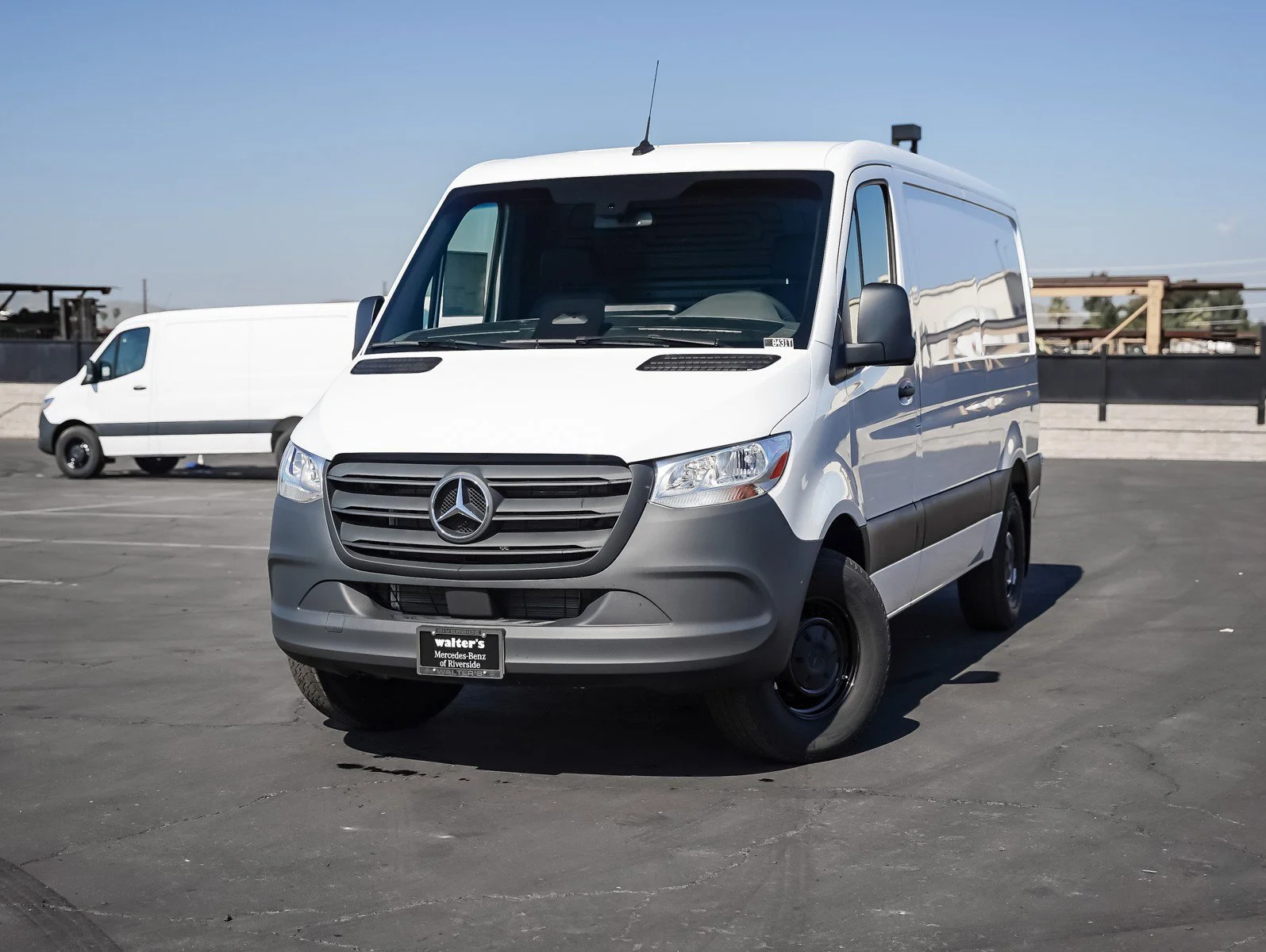 2025 Mercedes-Benz Sprinter 2500 144 WB's photo