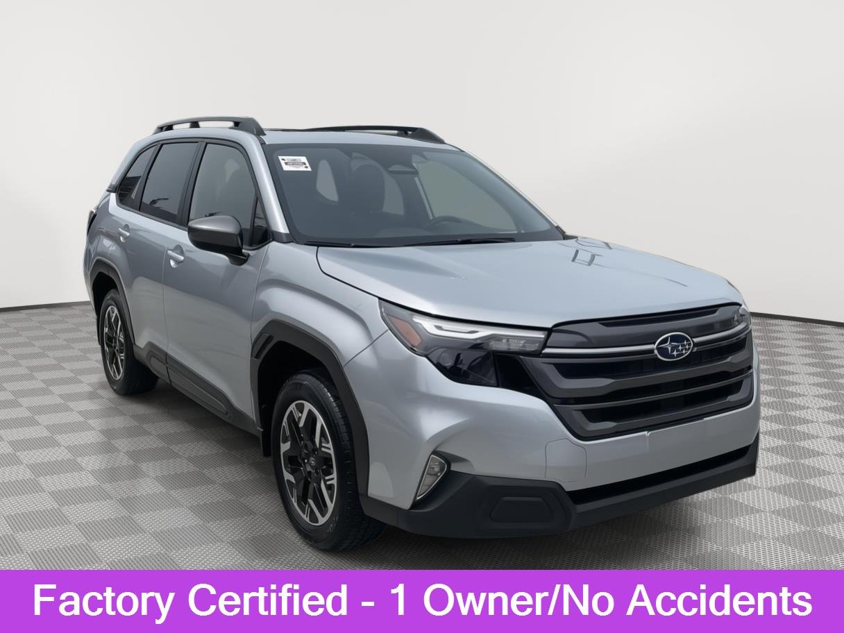 2025 Subaru Forester Premium's photo