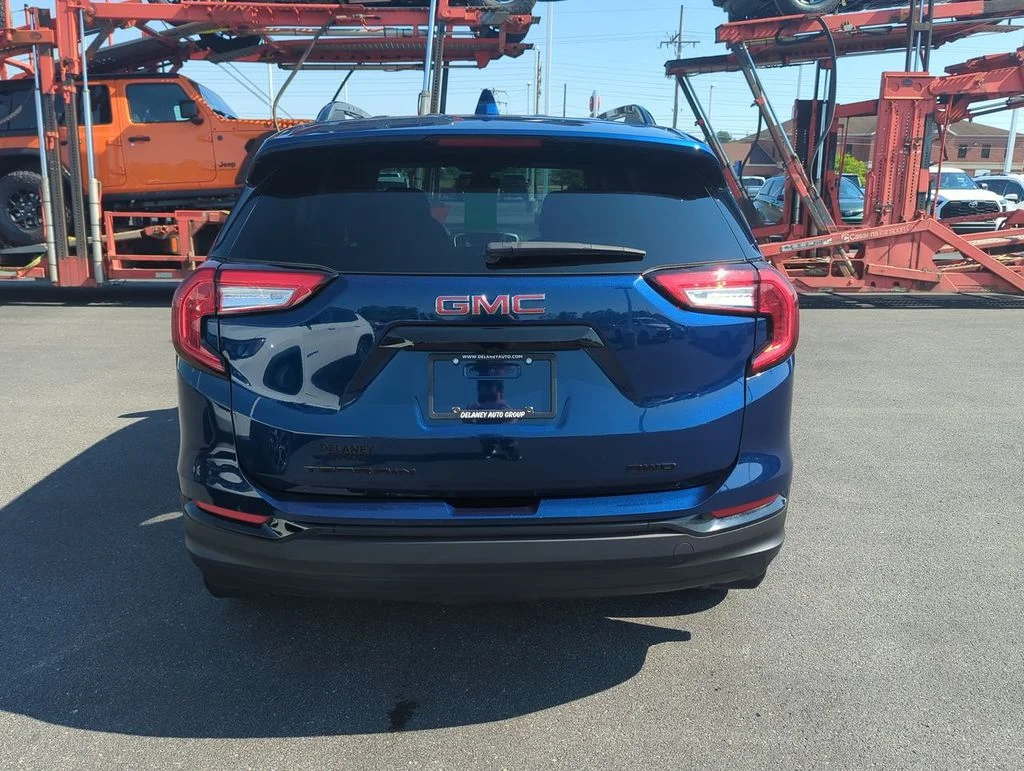 Used 2023 Blue GMC SLE image 7