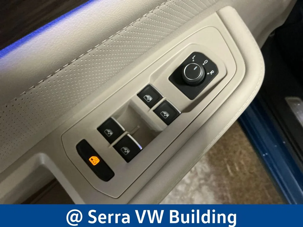 Used 2025 Blue Volkswagen 2.0T SEL image 18