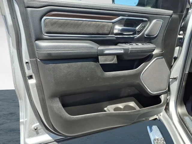 Used 2022 Silver Ram Laramie image 22