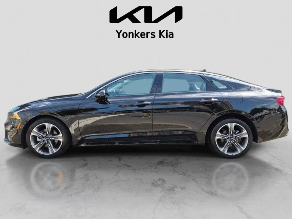 Used 2024 Black Kia EX image 9