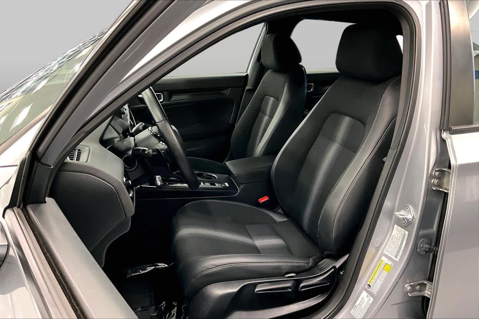 Used 2023 Lunar Silver Metallic Honda Sport image 8