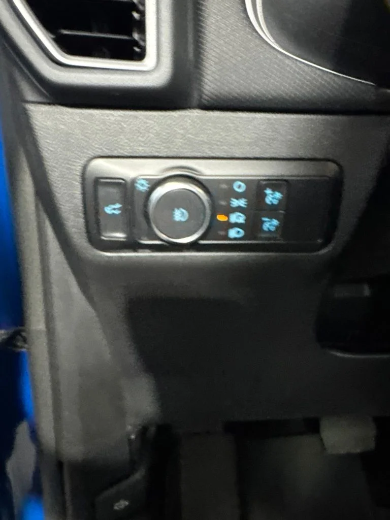 Used 2022 Blue Ford Outer Banks image 36